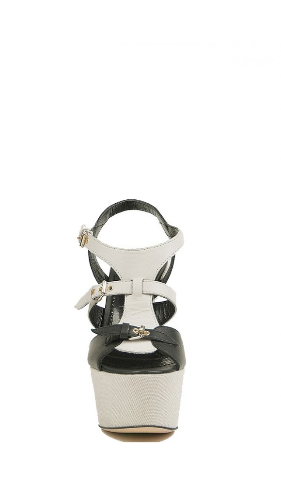Moschino 1653  