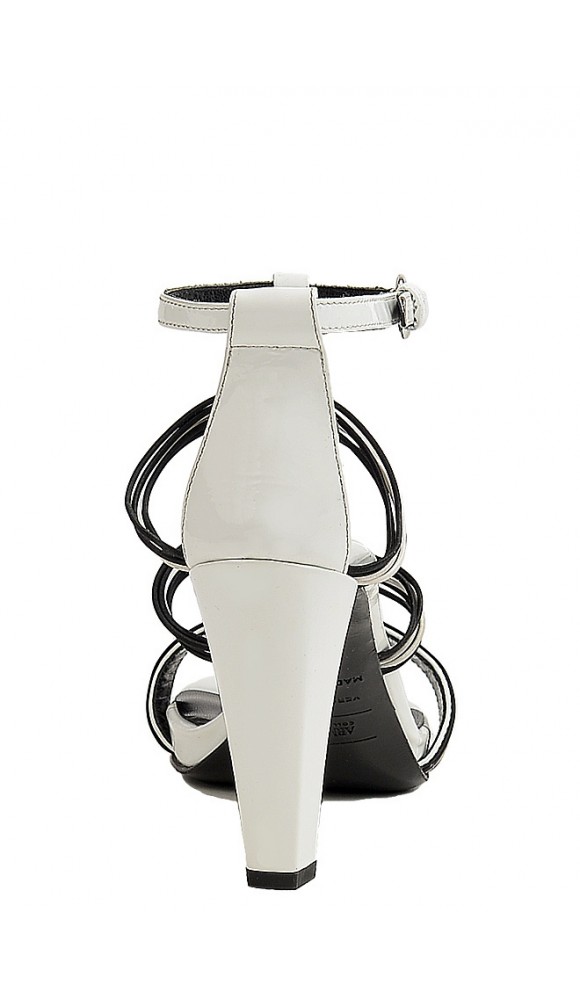 женские босоножки Emporio Armani 610